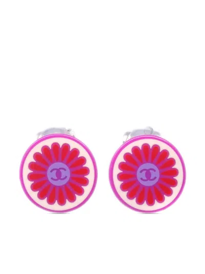 Pre-owned Chanel 2004 Button Clip-on Earrings In Pink