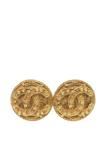 Pre-owned Chanel 2004 Cc Gold Plated Round Clip On Earrings Costume Earrings