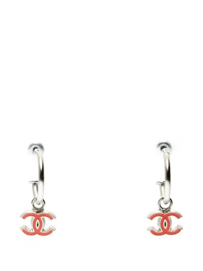 Pre-owned Chanel 2004 Cc Hoop Earrings In Silver