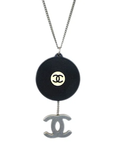 Pre-owned Chanel 2004 Cc Record Necklace In 银色