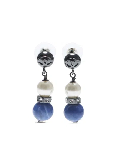 Pre-owned Chanel 2004 Drop Earrings In Silver