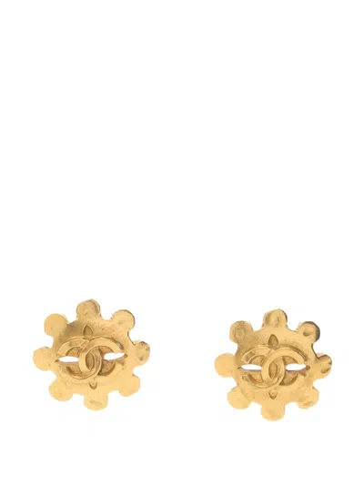 Pre-owned Chanel 2004 Gold Plated Cc Floral Clip On Earrings Costume Earrings