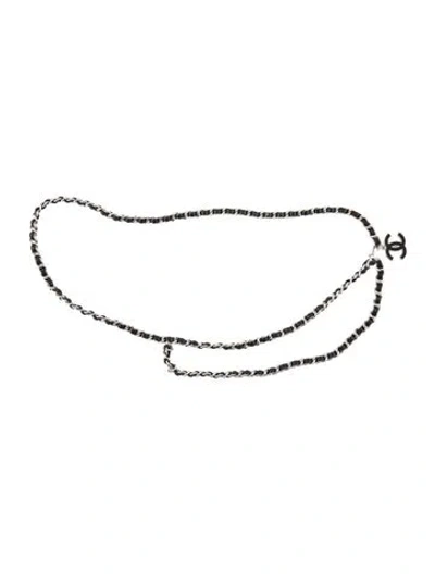 Pre-owned Chanel 2004 Interlocking Cc Logo Chain-link Belt In Silver