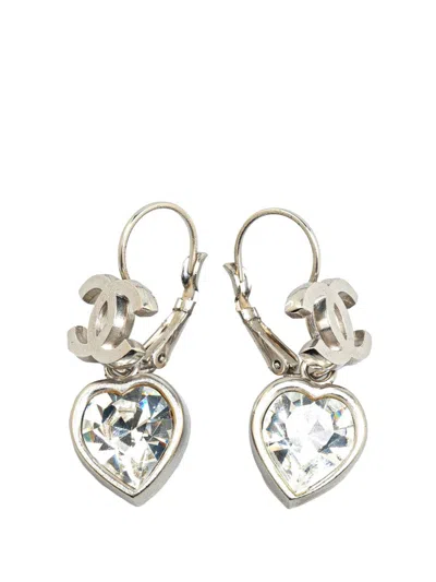 Pre-owned Chanel 2004 Silver Cc Crystal Heart Drop Lever Back Costume Earrings In 银色