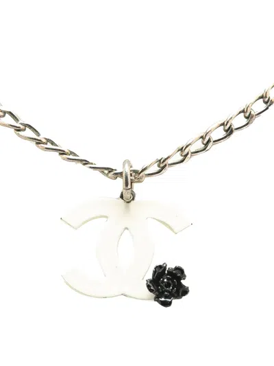 Pre-owned Chanel 2004 Silver Plated Resin Cc Camellia Charm Necklace Costume Necklace