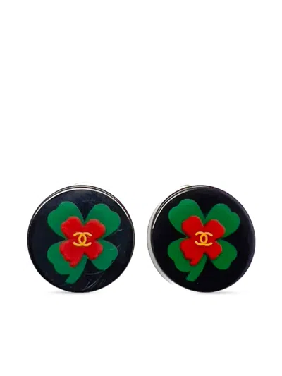 Pre-owned Chanel 2004s Lucky Shamrock Clip-on Earrings In Silver