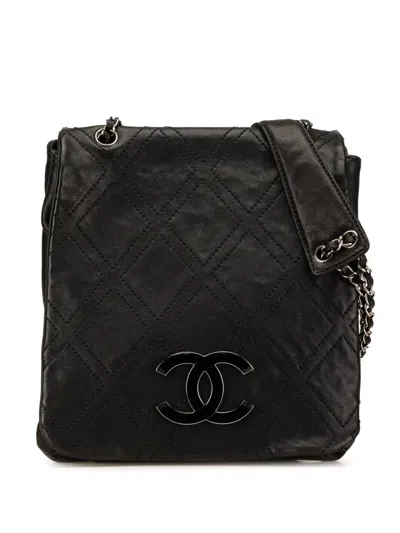 Pre-owned Chanel 2005-2006 Large Calfskin Diamond Stitch Crossbody Bag In Black
