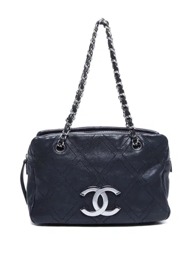 Pre-owned Chanel 2005-2006 Quilted Shoulder Bag In Black