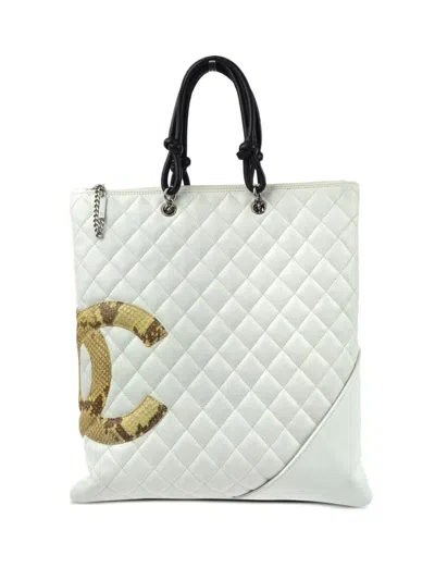 Pre-owned Chanel 2005 Cambon Ligne Handbag In White