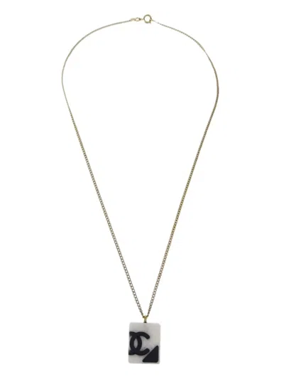 Pre-owned Chanel 2005 Cambon Ligne-pendant Necklace In 金色