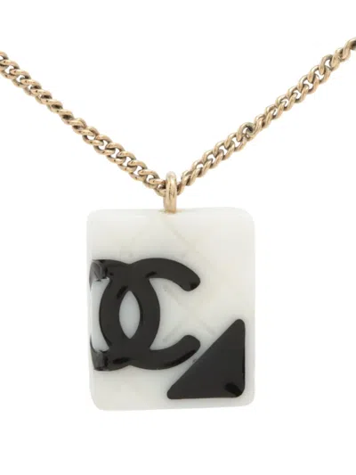 Pre-owned Chanel 2005 Cambon Line Cc Mark Necklace In Gold