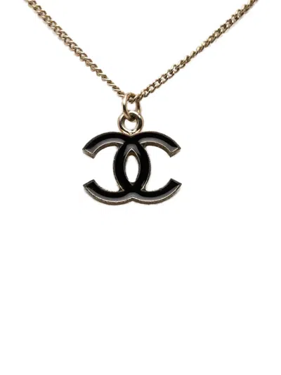 Pre-owned Chanel 2005 Cc Brass Lacquered Pendant Necklace Costume Necklace In Black