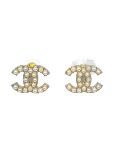 Pre-owned Chanel 2005 Cc Faux-pearl Earrings In Silver