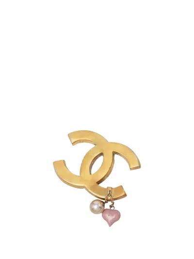Pre-owned Chanel 2005 Cc Gold Plated Enamel And Faux Pearl Brooch Costume Brooch