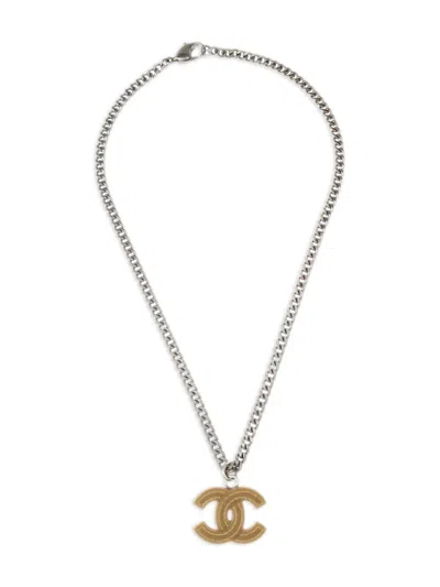 Pre-owned Chanel 2005 Interlocking Cc Logo-pendant Necklace In Silver