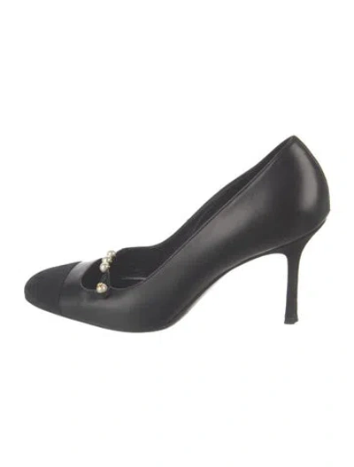Pre-owned Chanel 2005 Interlocking Cc Logo Pumps In Black