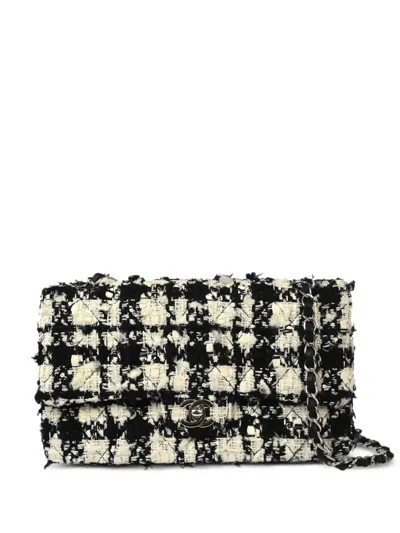 Pre-owned Chanel 2005 Medium Double Flap Shoulder Bag In White