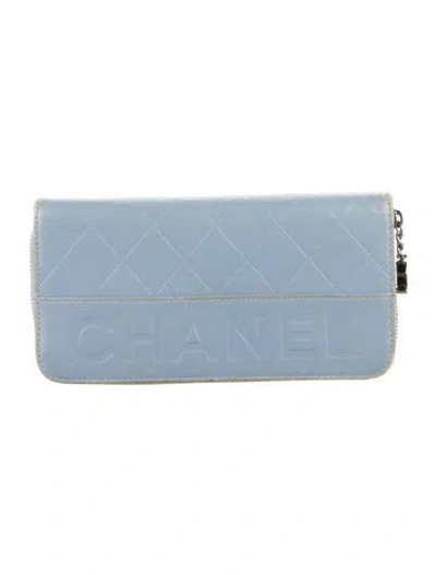 Pre-owned Chanel 2005-2006 Quilted Pattern Continental Wallet In Blue