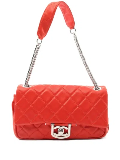 Pre-owned Chanel 2006-2008 Matelasse Shoulder Bag In Red