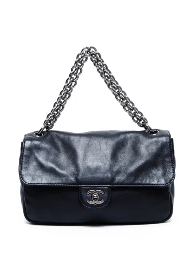 Pre-owned Chanel 2006-2008 Medium Flap Shoulder Bag In Black