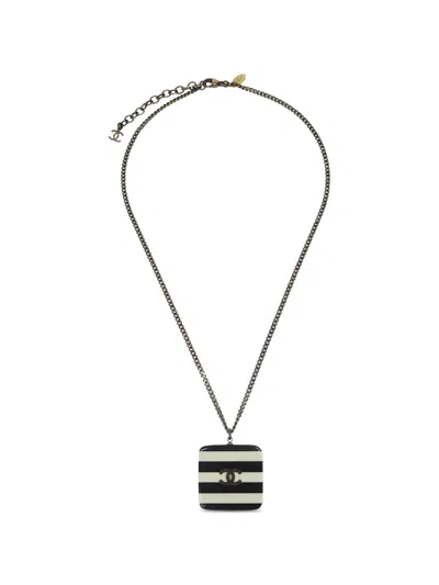 Pre-owned Chanel 2006 Cc Pendant Necklace In Gold