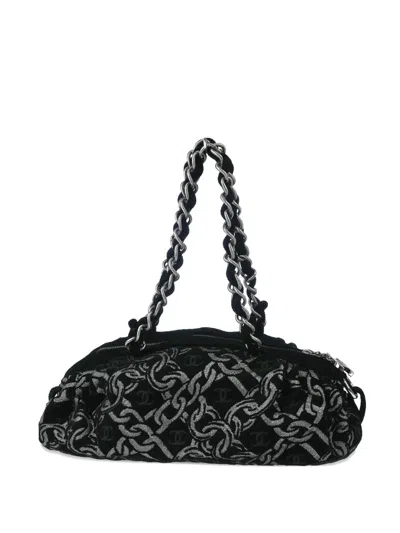 Pre-owned Chanel 2006 Chain Pattern Handbag In Black