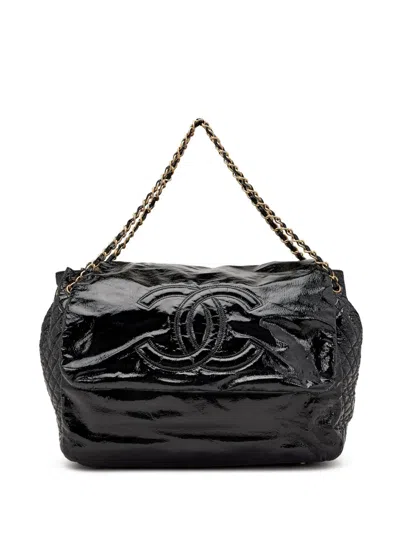 Pre-owned Chanel 2006 Large Rock And Chain Patent Shoulder Bag In Black