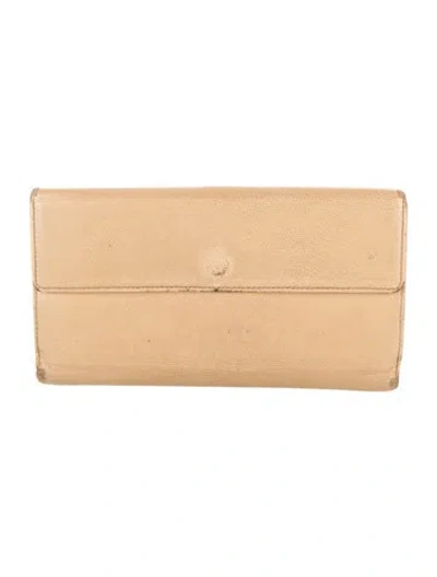 Pre-owned Chanel 2006-2008 Interlocking Cc Logo Continental Wallet In Neutral