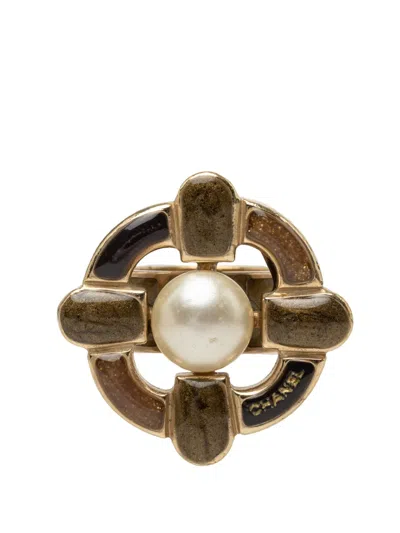 Pre-owned Chanel 2007 Gold Plated Logo And Enamel Floral Faux Pearl Ring Costume Ring