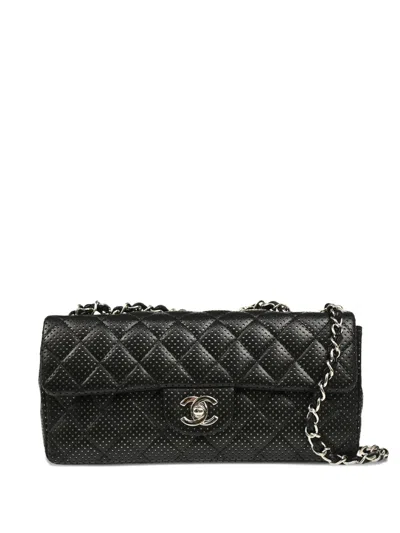 Pre-owned Chanel 2007 Quilted Leather Bag In Black