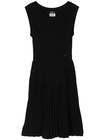 Pre-owned Chanel 2007 Ribbed-knit Sleeveless Dress In Black