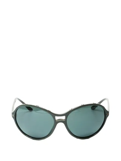 Pre-owned Chanel 2007 Round-frame Sunglasses In Gray