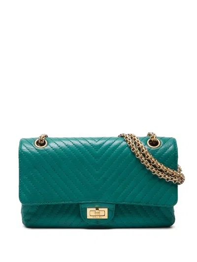 Pre-owned Chanel 2008-2009 2.55 Reissue Shoulder Bag In 绿色