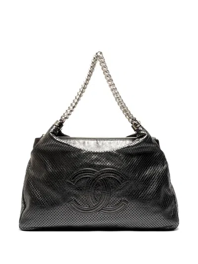 Pre-owned Chanel 2008-2009 Interlocking-cc Leather Shoulder Bag In Black