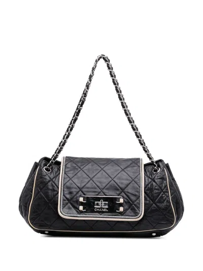 Pre-owned Chanel 2008-2009 Quilted Lambskin East West Accordion Flap Shoulder Bag In White