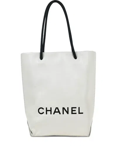 Pre-owned Chanel 2008-2009 Top-handles Tote Bag In White