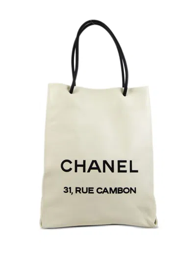 Pre-owned Chanel 2008 Essential Tote Bag In White