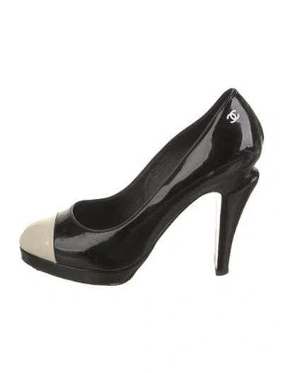 Pre-owned Chanel 2008 Interlocking Cc Logo Pumps In Multi