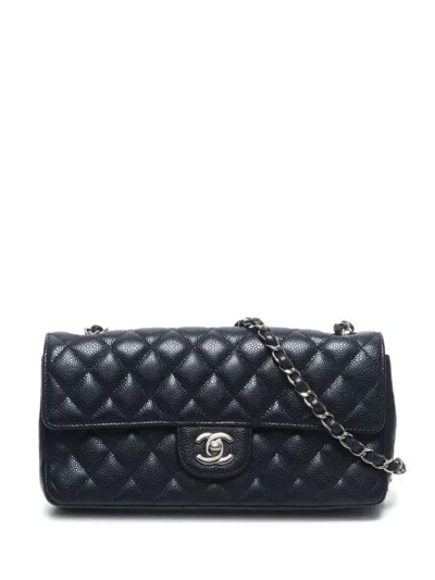 Pre-owned Chanel 2009-2010 East West Shoulder Bag In ブラック