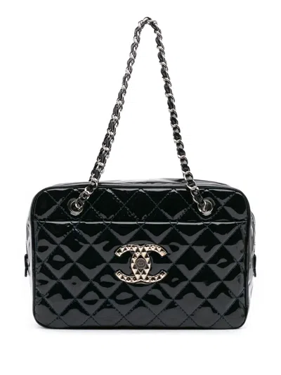 Pre-owned Chanel 2009-2010 Large Cc Quilted Patent Brilliant Camera Bag Shoulder Bag