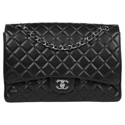 Pre-owned Chanel 2009 Black Quilted Lambskin Leather Maxi Classic Flap Bag