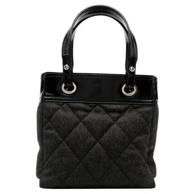 Pre-owned Chanel 2009  By Karl Lagerfeld Biarritz Grey Wool Tote Bag In Gray