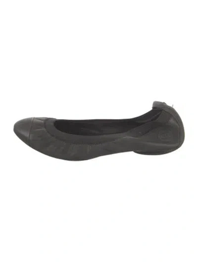 Pre-owned Chanel 2009 Interlocking Cc Logo Ballet Flats In Black