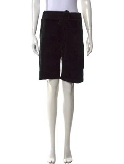 Pre-owned Chanel 2009 Knee-length Shorts In Black