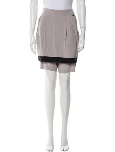 Pre-owned Chanel 2009 Knee-length Shorts In Multi