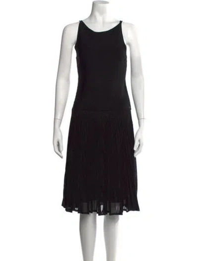 Pre-owned Chanel 2009 Midi Length Dress In Black
