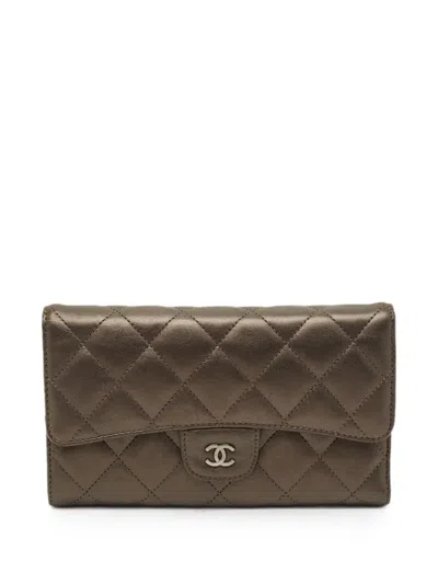 Pre-owned Chanel 2009-2010 L Classic Flap Quilted Continental Wallet In Gray