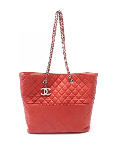 Pre-owned Chanel 2010-2011 Cc Quilted Lambskin Chain Tote Bag In Red