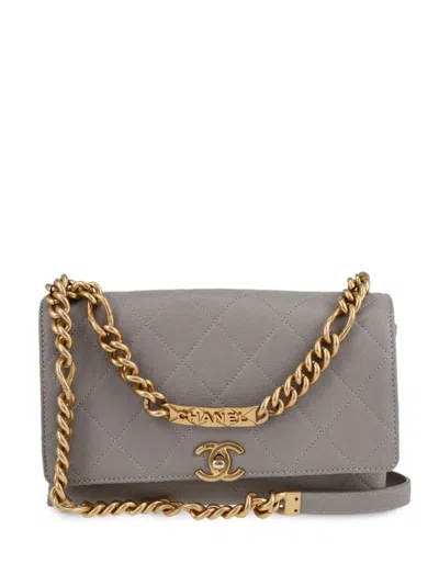 Pre-owned Chanel 2010 Diamond-quilted Shoulder Bag In Grey