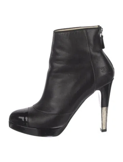 Pre-owned Chanel 2010 Interlocking Cc Logo Boots In Black